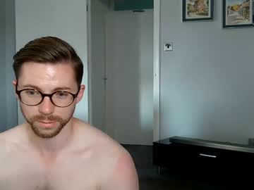 Kkezzy, 31 years old, First stream and  make me cum with your tips! #new #young #muscle #sexy #british" [1860 tokens remaining], webcam photo