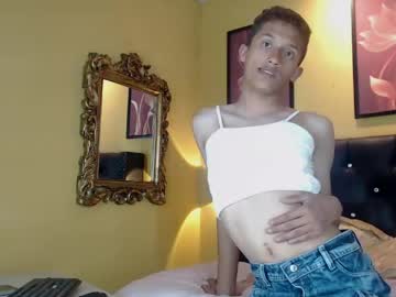 koda_lowen - Live Male Cam – Free Gay Cam Show