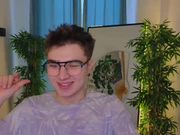 kriskinks - Live Male Cam – Free Gay Cam Show