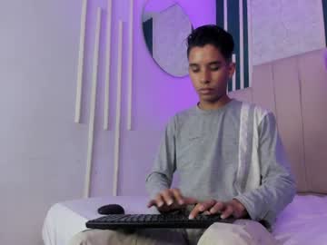 leanbboy - Live Male Cam – Free Gay Cam Show