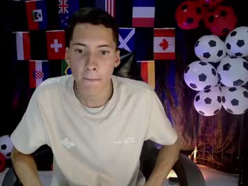 Lenny_carpenter, 18 years old, GOAL: Sexy Dance [300 tokens remaining] Welcome to my room! #bigcock #18 #twink #latin #new, webcam photo