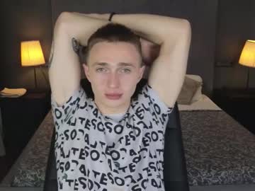 Leo__miller, 23 years old, exercises with foots [81 tokens left] #muscle #bigcock #18  #new #uncut, webcam photo