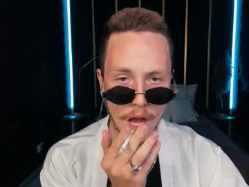 Leo_mooree, 20 years old, oil show  #new #young #18 #feet #bigass [333 tokens remaining], webcam photo