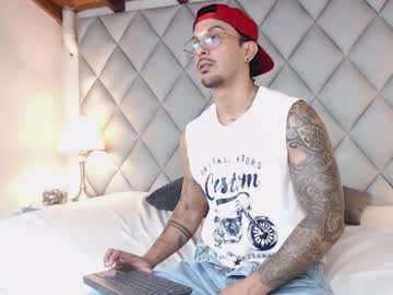 liam_espinoza - Live Male Cam – Free Gay Cam Show