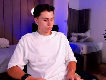 Liam_salvatore, Hello guys, welcome to my room, any tip is greatly appreciated, each request must be accompanied by a tip  #cum #bigdick #twink #latino #new, webcam photo