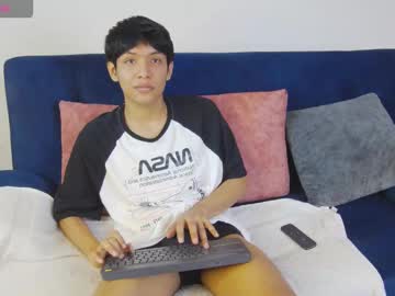 liam_sinclair - Live Male Cam – Free Gay Cam Show