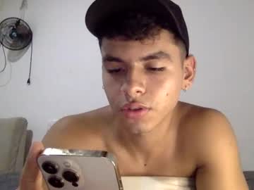 littler_noah - Live Male Cam – Free Gay Cam Show