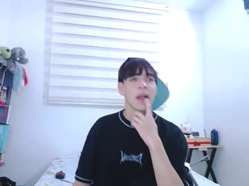lucky_strickee - Live Male Cam – Free Gay Cam Show