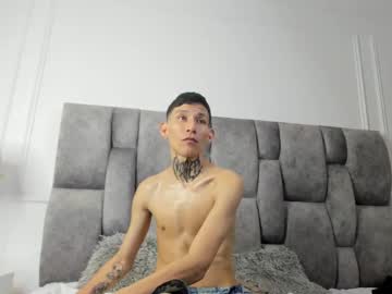 Lujuriau_u, I love it when you get hard when you see my #feet and start masturbating my ass and my cock at the same time until I make a big #CUM! 🍆💦 #bigcock #latino #18 [1065 tokens remaining], webcam photo
