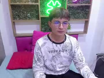 Luke_evans18, 19 years old, GOAL: all naked [63 tokens remaining] Welcome to my room! #new #18 #twink #teen #young, webcam photo
