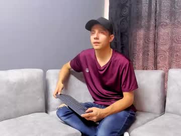 luke_julien - Live Male Cam – Free Gay Cam Show