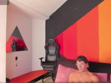 Magnusknight_, 19 years old, 💥💪 too much energy in my muscles, let's get it out🔥PVT OPEN🔥 - Goal: big cumshow [480 tokens left] #new #muscle #bigcock #young #daddy, webcam photo