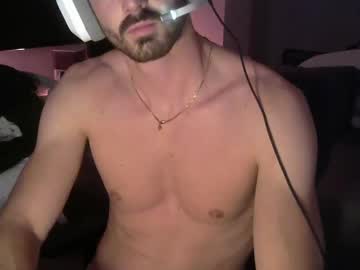 maleskee – Watch Him Jerk, Strip, & Show It All