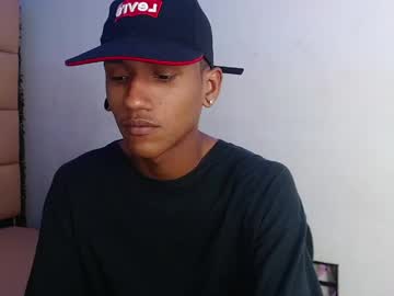 man_sant11 - Live Male Cam – Free Gay Cam Show