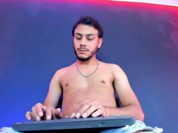 marcusgrayy - Live Male Cam – Free Gay Cam Show