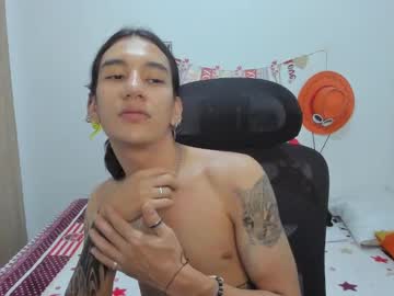 Mas0n_, 20 years old, GOAL: SMILE [25 tokens remaining] Welcome to my room! #feet #bigcock #smoke #ass #new, webcam photo