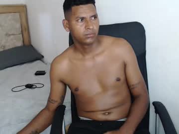 Masteralda09, 21 years old, #master #findom #18 #smoke #muscle hello slave sniiff, webcam photo