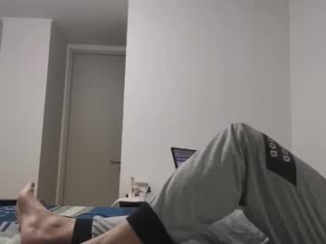 Masterr32, 32 years old, Takeoff pants [200 tokens left] first stream ever #new #masturbate #noface (for now), webcam photo