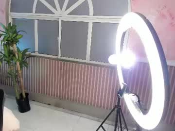 Max_hunter1, 18 years old, GOAL: Take off pants+body tour [68 tokens remaining] Come to taste me darling❤️ #skinny #twink #18 #bigcock, webcam photo