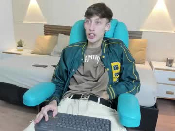 Max_saenz, 24 years old, ❤️ Lets play! 💦 🎯 Take off boxer and show ur big dick😈 [40 tk left] #new #bigcock #cum #twink #feet, webcam photo