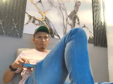 Maxi_jones2, 26 years old, ALL NAKED🍆😉 / #bigcock #feet #latino #cum #new [90 tokens remaining], webcam photo