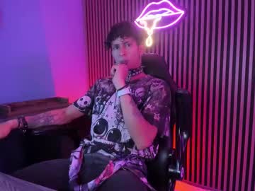 maximoking26 - Live Male Cam – Free Gay Cam Show