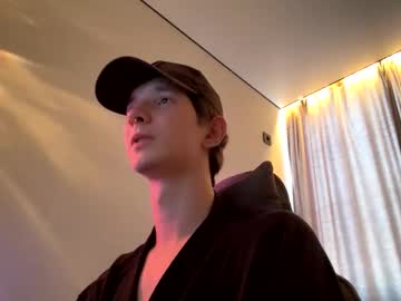 Maxxxblaze_35, 19 years old, cum show [1999 tokens left] #new #gay #cum #bigcock #uncut, webcam photo