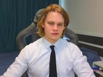 meow_mickey – Watch Him Jerk, Strip, & Show It All