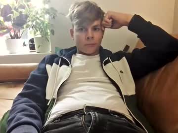 Michaeltwinkboy, Horny twink, custom wishes <3  - Goal: Jerk off [128 tokens left] #young #femboy #new #feet #twink, webcam photo