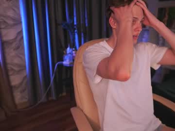 Midnight_tease_, 18 years old, GOAL: Flex biceps [69 tokens remaining] Welcome to my room! #feet #bigcock #twink #new #ass, webcam photo