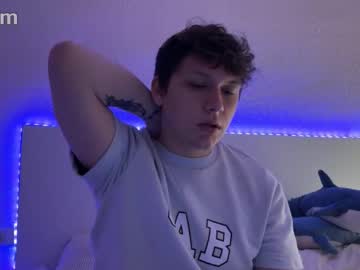 milkoutq - Live Male Cam – Free Gay Cam Show