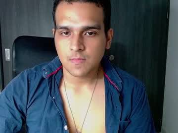 milocr_lp – Watch Him Jerk, Strip, & Show It All