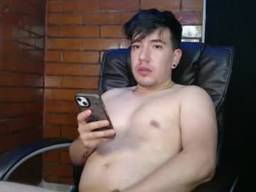 misternaugthy_ - Live Male Cam – Free Gay Cam Show