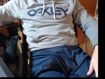 Mpmimp, 37 years old, Welcome to my room! #uncut #bigcock #thick #new #cum - Goal: Take it out & Stroke [81 tokens left], webcam photo