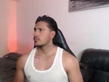 mr_real_aaron - Live Male Cam – Free Gay Cam Show