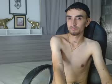 mykecastle - Live Male Cam – Free Gay Cam Show