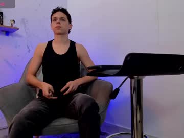 Mykelcano, 19 years old, GOAL: Cum Show [1044 tokens remaining] Welcome to my room! #18 #new #latino #bigcock #cum, webcam photo