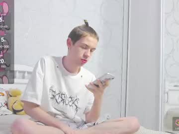 Naomi_ackles, 18 years old, GOAL: shake ass [66 tokens remaining] Welcome to my room! #feet #blonde  #lovense #new, webcam photo