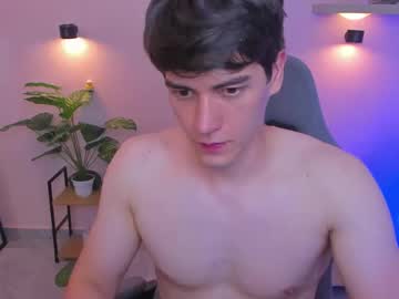 Natte__, 23 years old, GOAL: Dance and take off my shirt [38 tokens remaining] Welcome to my room! #twink #gay #bigcock #muscle #new, webcam photo