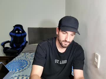 Naugthy18boy, 28 years old, Undress me and make me cum!! [1200 tokens left] #new #hairy #beard #feet #cum, webcam photo