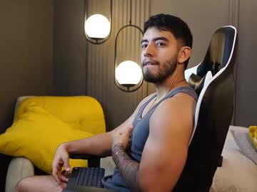 nick_vans - Live Male Cam – Free Gay Cam Show