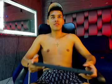 Nicky_blazze, 21 years old, Hey Guys !! I'm so hot today let's go play? i want fun - Goal: Flex naked - #18 #bigcock #cum #latino #new, webcam photo