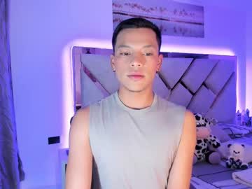 Nicolas_reyes_, 21 years old, Goal: 🍆🍑 I am versatile, I like to fulfill your fetishes. 😈🌹 #femboy #cum #dirty #dildo #new, webcam photo