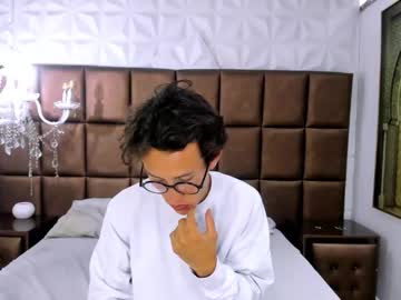 Niklasravn, 22 years old, GOAL: play fingers ass [33 tokens remaining] Look at me and dare to imagine what you would do with me 😈 #sissy #bigcock #twink  #submissive #18, webcam photo