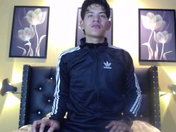 Noa11_, GOAL: show cum [704 tokens remaining] Welcome to my room! #feet #new #bigcock #young #master, webcam photo