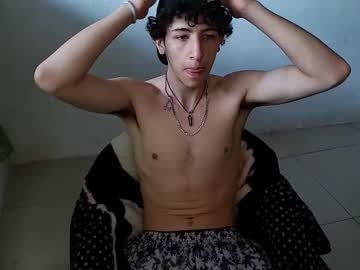 Noah_sokolov_, 18 years old, HI WELCO0ME LOV - MAKE ME NAKED AND HARD DICK [100 tokens remaining] #smoke #new #young #straight #twink, webcam photo