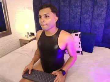 Nohatoch, 23 years old, GOAL: Doggy style [25 tokens remaining] Your girly boy toy, all yours tonight ✨💖💖 #femboy #18 #twink #bigcock  #bbc, webcam photo