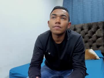 Nolven_gray, 32 years old, ¨hey gusy im new here!! my show cum #new #bigcock #latino #c2c #cumshow" [249 tokens remaining], webcam photo