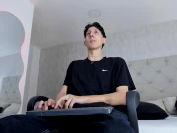 Oliver_evanss_, GOAL: show cock [70 tokens remaining] Welcome to my room! my firts trasmition #skinny #new #feet #bigcock #latin, webcam photo