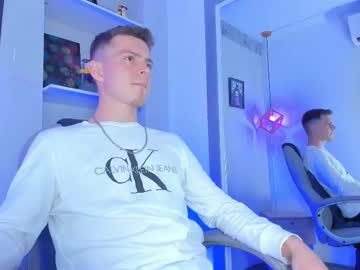 Oliverstonx, 22 years old, CUM SHOW #bigcock #young #new #muscle #anal [1000 tokens remaining], webcam photo